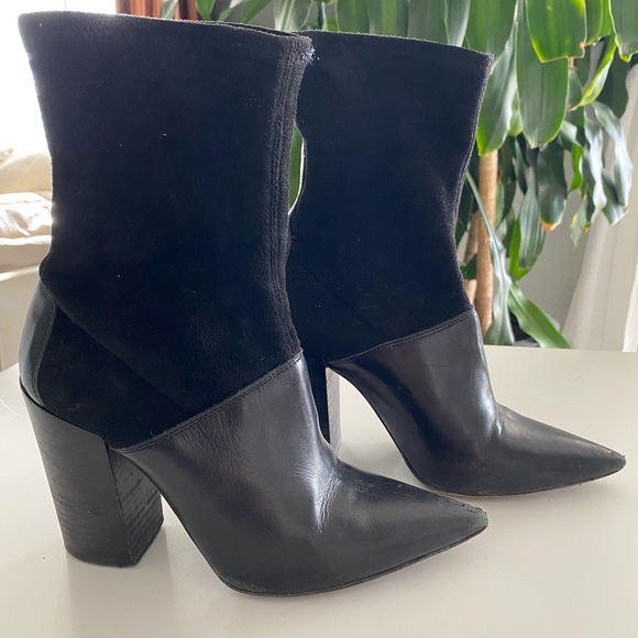 Leather ankle boots 7 - Picture 3 of 5